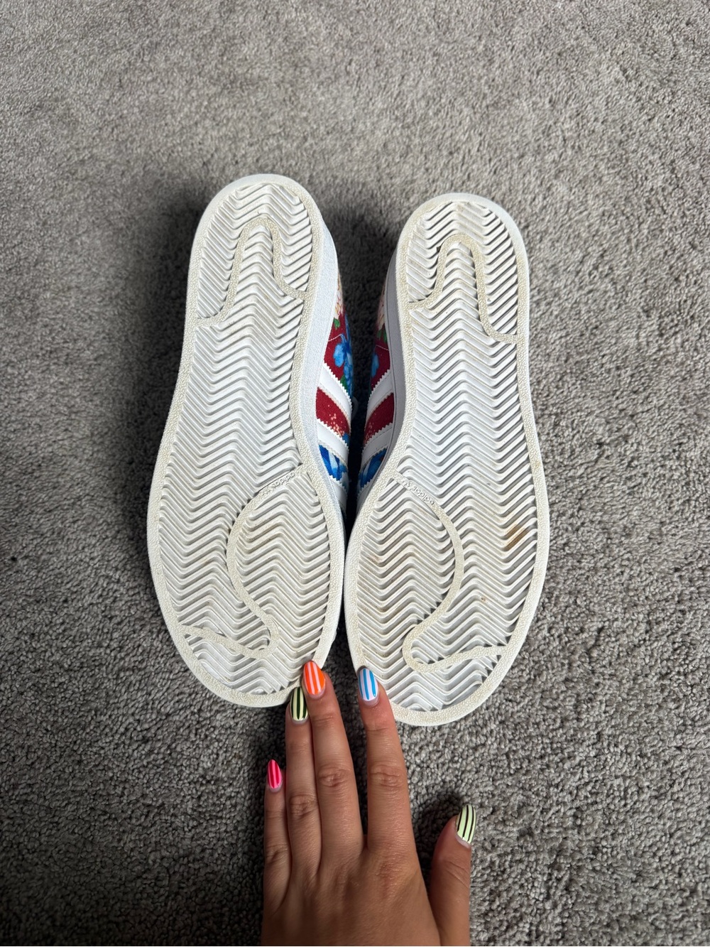 White Floral Low-Top Adidas Superstar Sneakers - Women's Size 8.5 - Picture 3 of 3